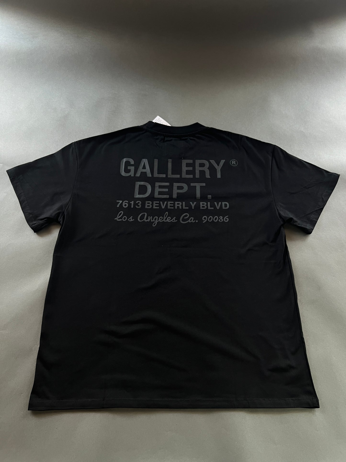 Playera Gallery Dept.