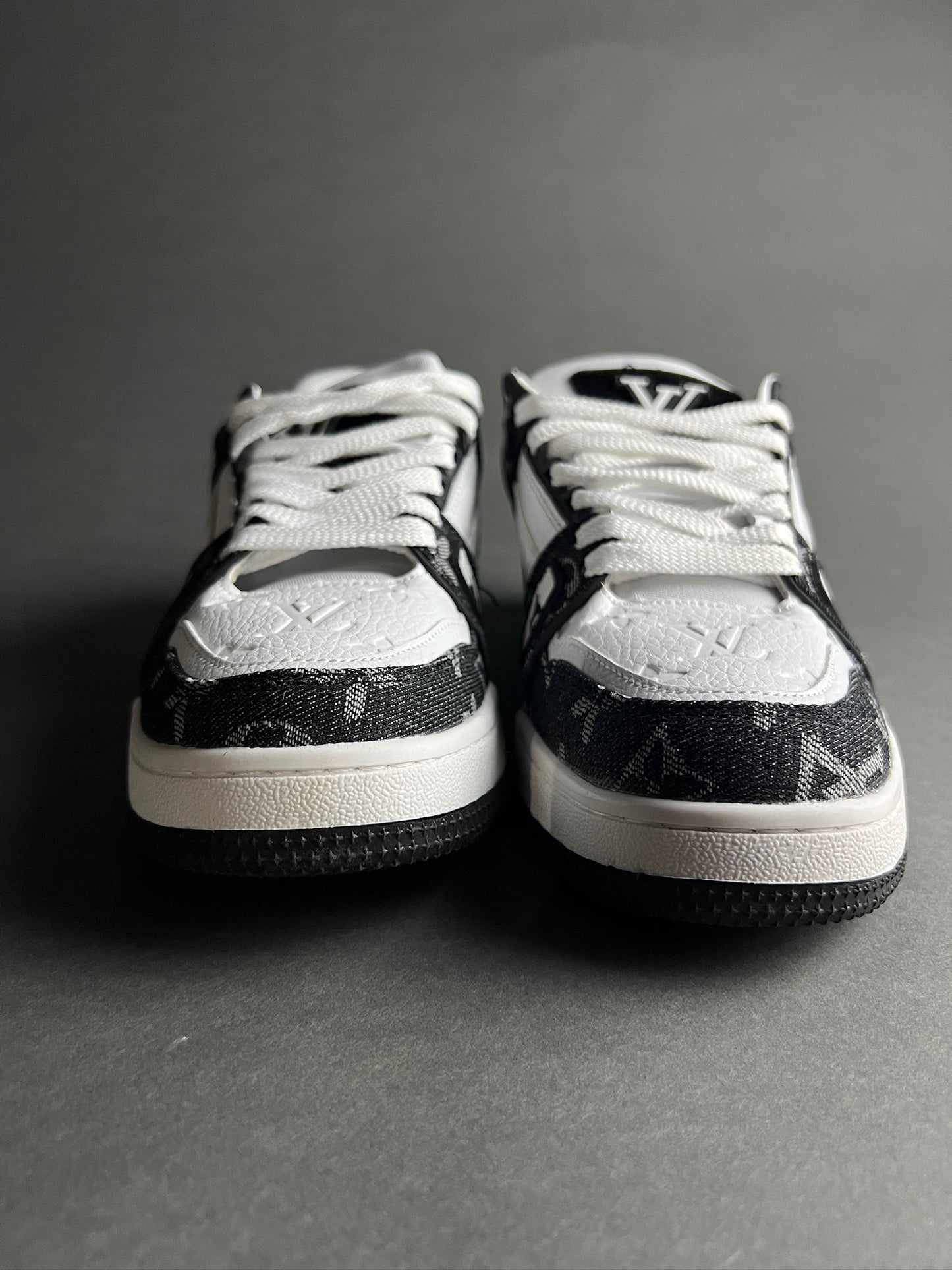 Louis Vuitton Trainer Sneakers