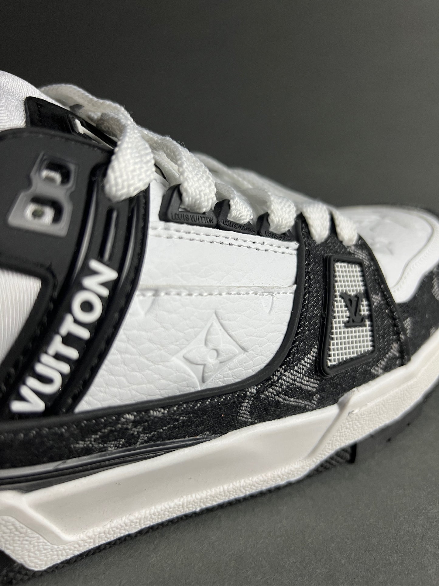 Louis Vuitton Trainer Sneakers